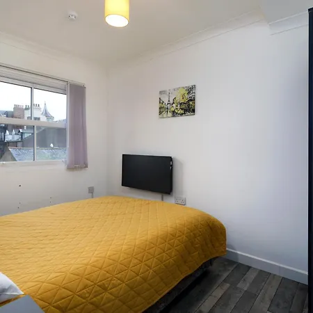 Flat 8 - For 4 In Town Centre سكرابورو